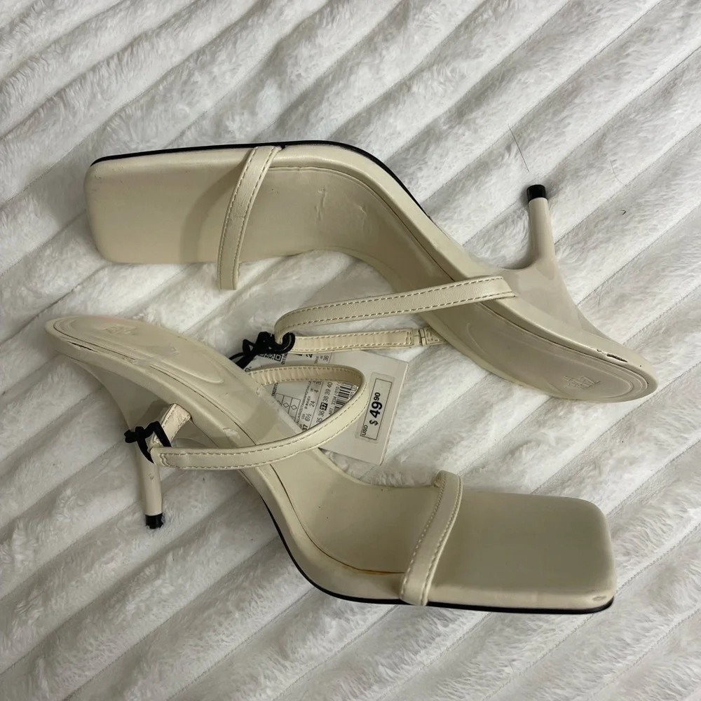 Zara Square Toed Heeled Sandals - Picture 3 of 4